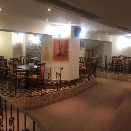 Family Hotel Chiplakoff Burgas ภายนอก รูปภาพ
