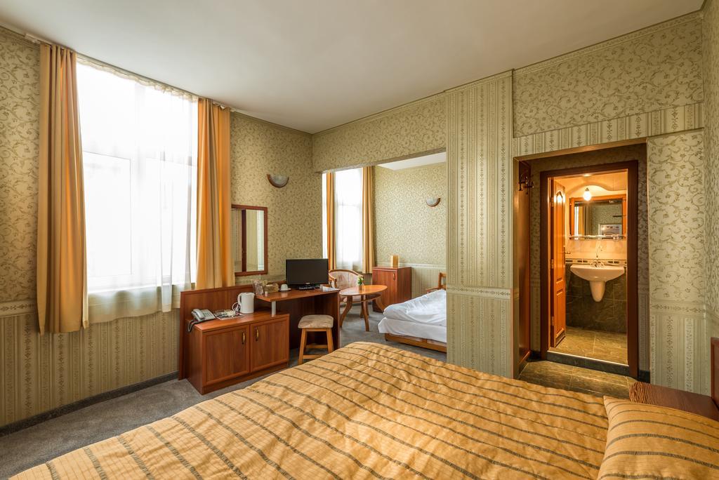 Family Hotel Chiplakoff Burgas ภายนอก รูปภาพ