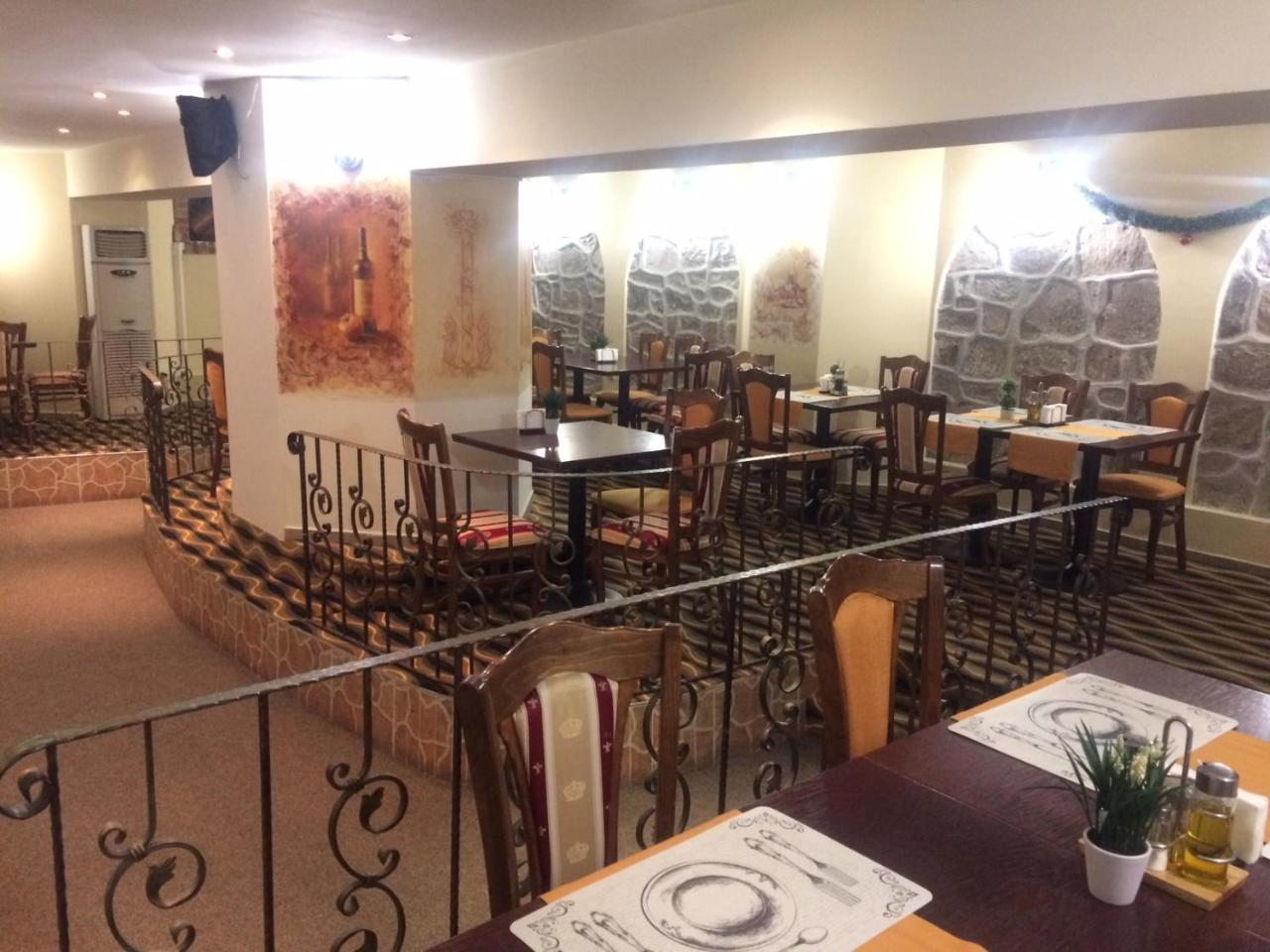 Family Hotel Chiplakoff Burgas ภายนอก รูปภาพ